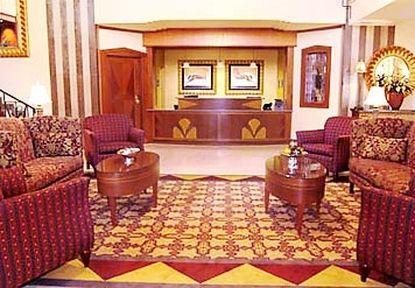 Residence Inn Memphis Downtown Interior photo