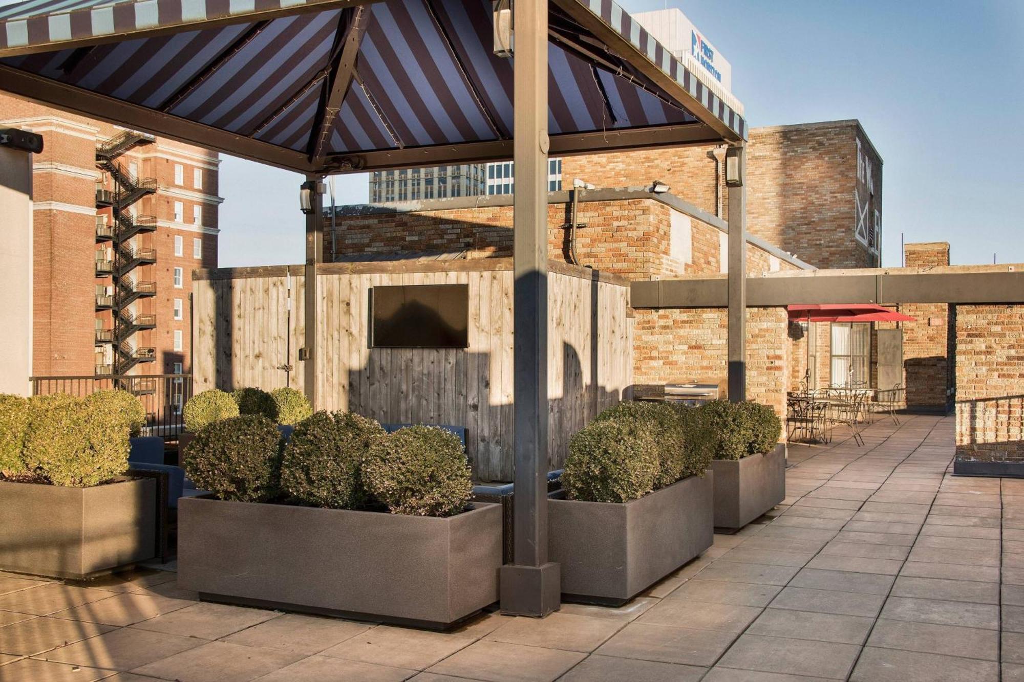 Residence Inn Memphis Downtown Exterior photo